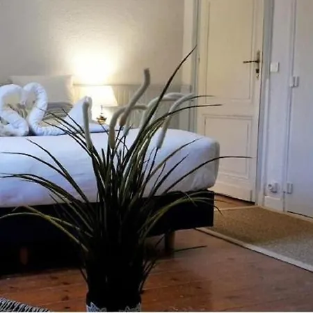 Chateau Marith - Etablissement Climatise Avec Piscine Hotel 3*