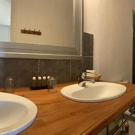 Hotel Chateau Marith - Etablissement Climatise Avec Piscine