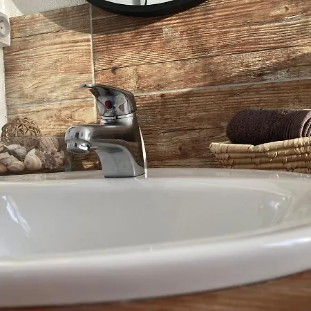 Chateau Marith - Etablissement Climatise Avec Piscine Hotel